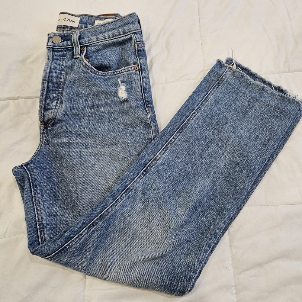Aritzia Denim Forum Arlo High Rise Straight Jeans in Blue